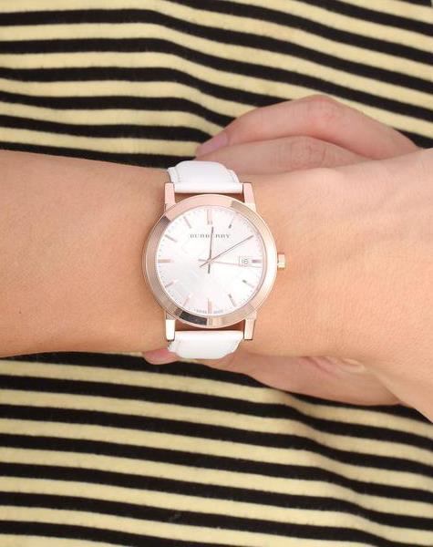 Burberry BU9012 38mm Women's Swiss Made Watch Burberry BU9012 38mm Women's Swiss Made Watch